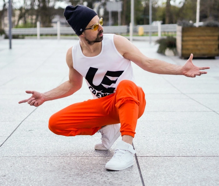 street-odziez-producent-spodni-joggery.jpg